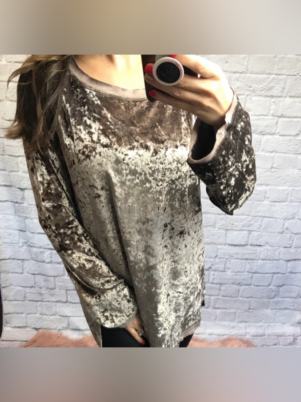 🆕 Crushed Velvet Long Sleeve Oversized Top / Mocha 🤎 / Small / NWOT!! - Picture 2 of 5